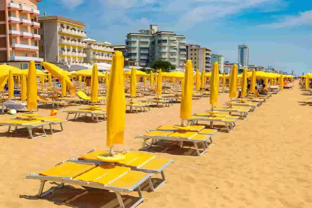best beach cities in Italy with a beach and shoreline