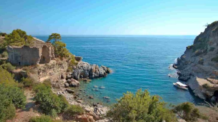 Ancient Greece Beaches-11 Surprising Beaches Visit While On A Greek Vacation