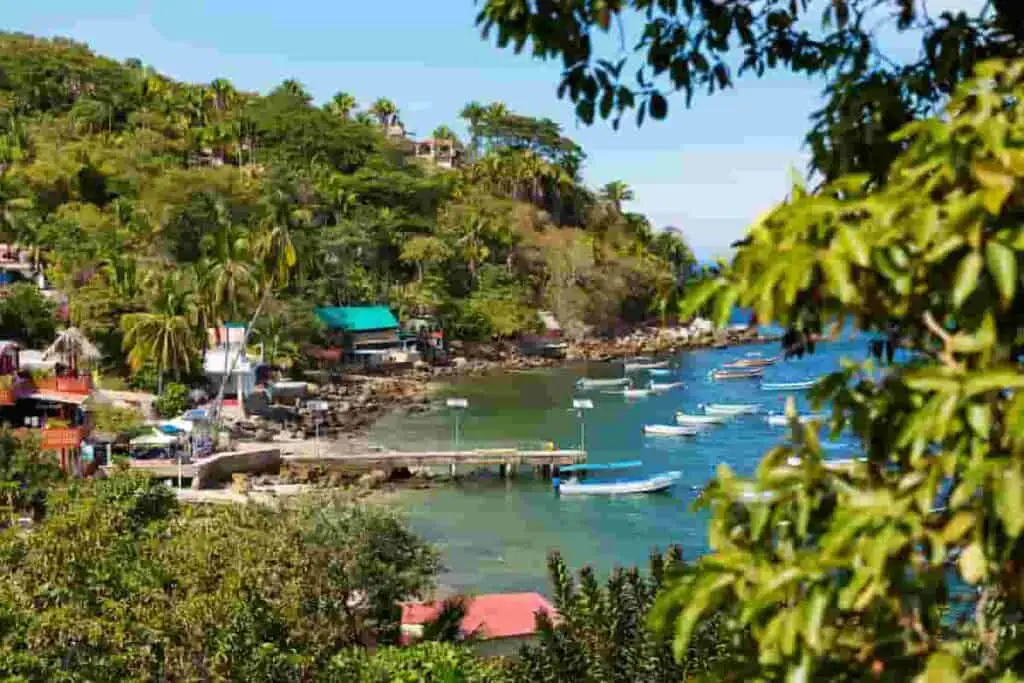 Beautiful beach towns near Puerto Vallarta are also close to the Marieta Islands