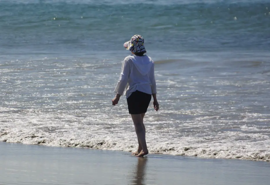 Tanya walking on the beach in La Jolla Shores, California