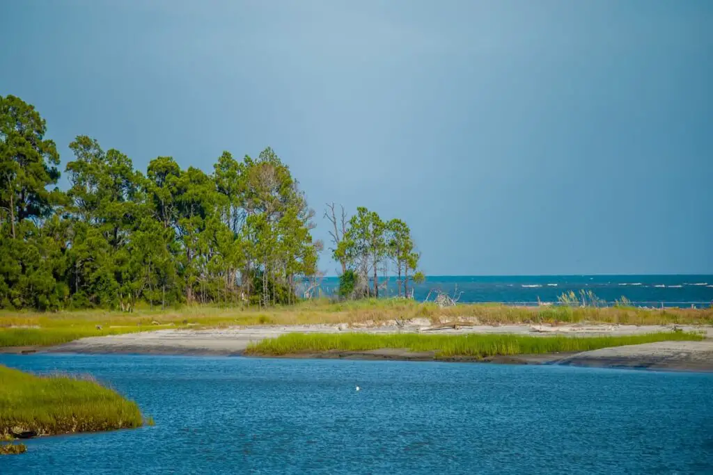 7 Picturesque Beach Towns Near Charleston Sc Perfect Getaways For Your Vacation