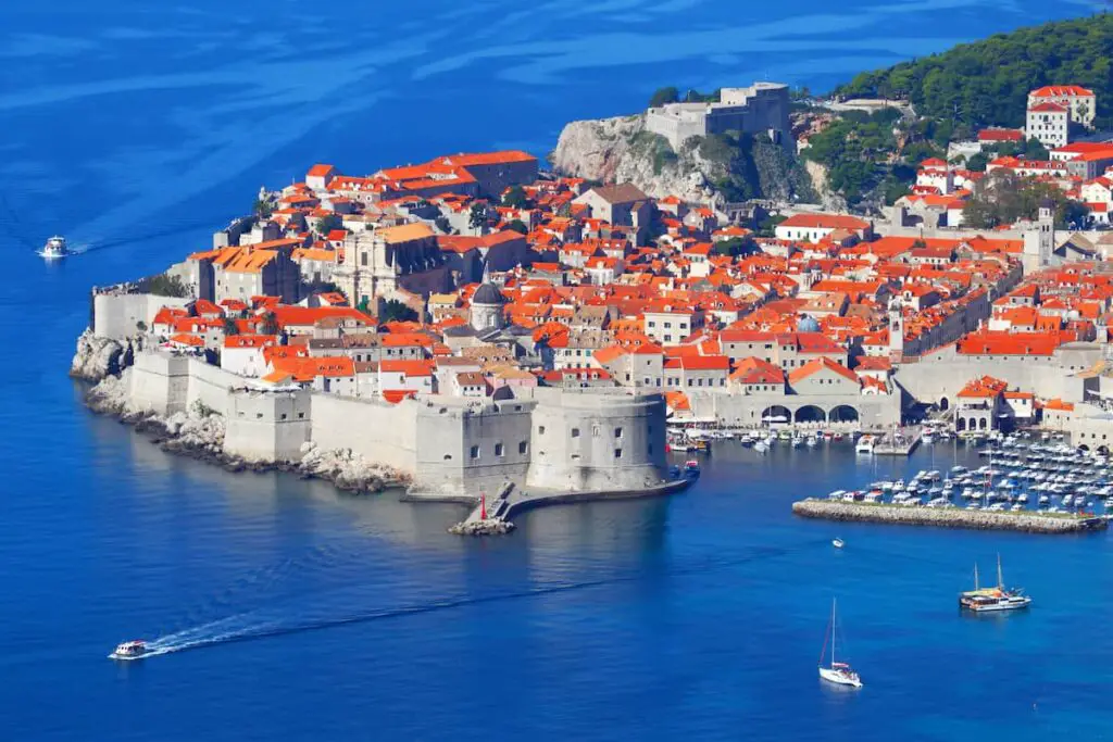 Dubrovnik with surrounding beaches